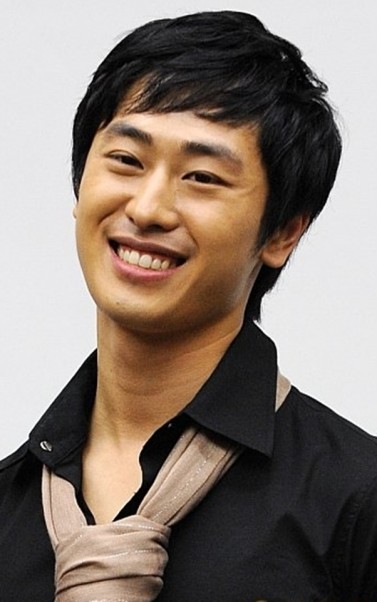 Kim Joo-hwan (i) fotoğrafı