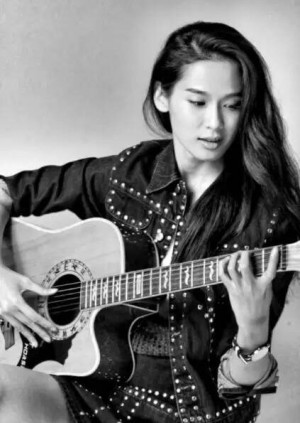 Qu Jingjing Fotoğrafı