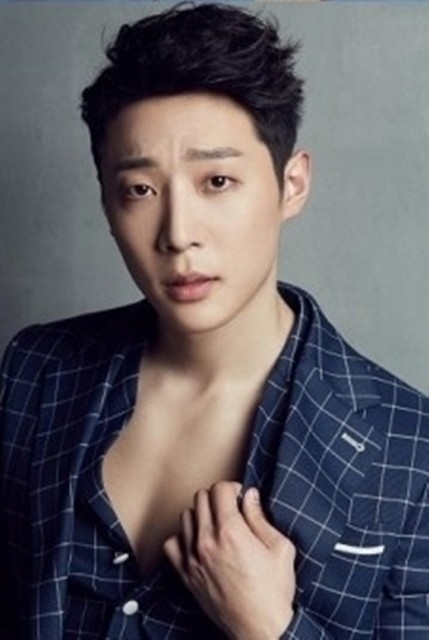 Shin Hyun-soo (i) Fotoğrafı