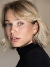 Thea Sofie  Loch Næss fotoğrafı