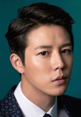 Shin Ji-hoon fotoğrafı