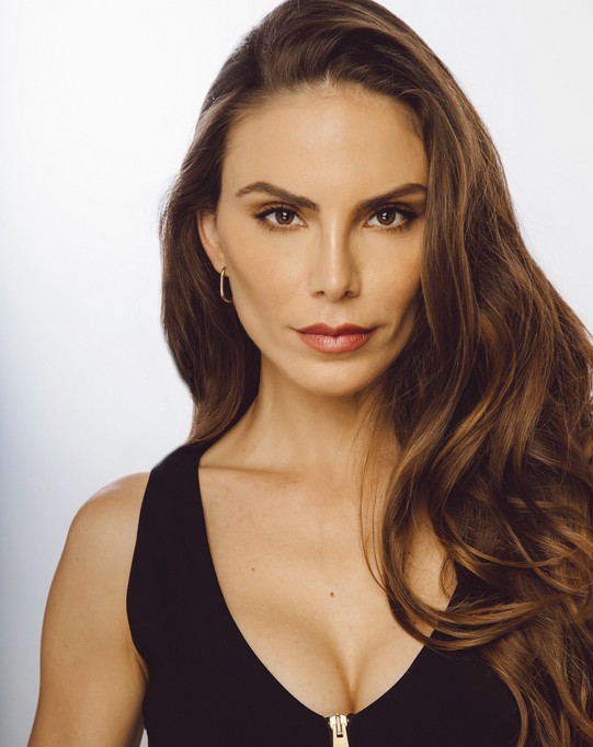 Nina  Senicar Fotoğrafı