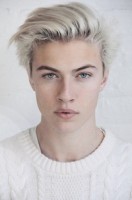 Lucky Blue Smith Fotoğrafı