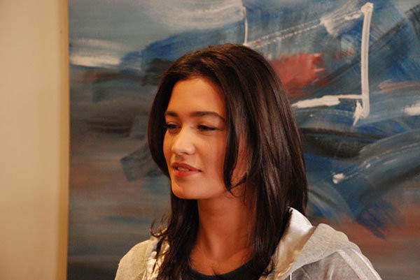 Ecem Özkaya fotoğrafı