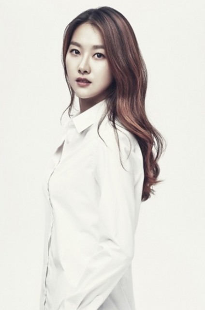 Park Seo-Young Fotoğrafı