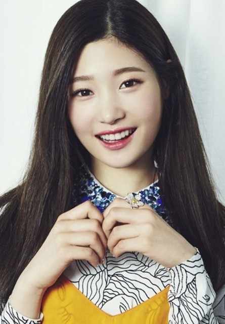 Jung Chae-yeon fotoğrafı