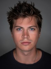 Tanner  Stine fotoğrafı