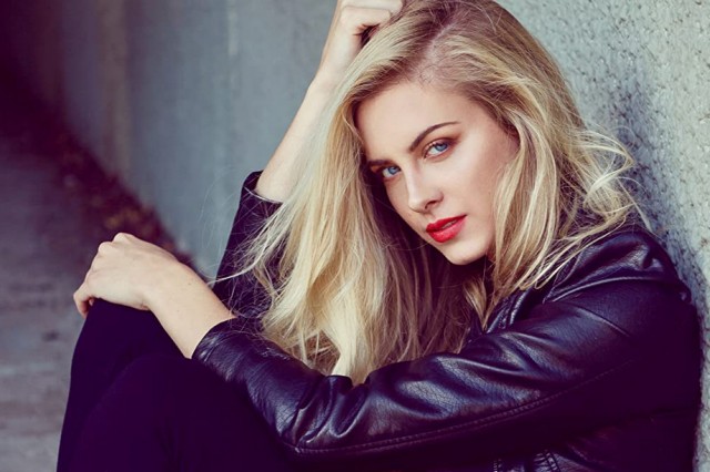 Taylor  Kalupa  Fotoğrafı