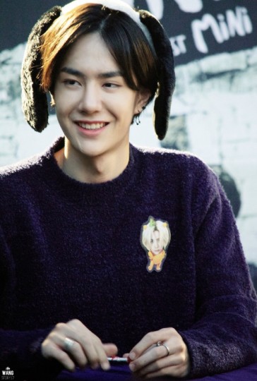 Wang Yibo fotoğrafı