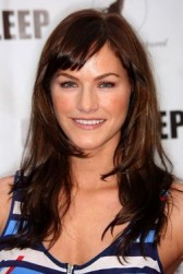 Kelly Overton Fotoğrafı