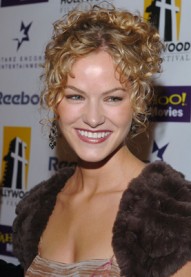 Kelly Overton Fotoğrafı