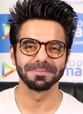 Aparshakti Khurana fotoğrafı