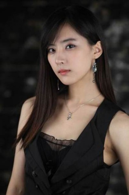 Kim Ji-eun (ii) Fotoğrafı