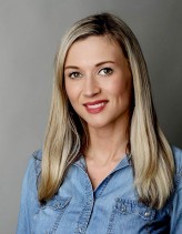 Courtney  Mathews fotoğrafı