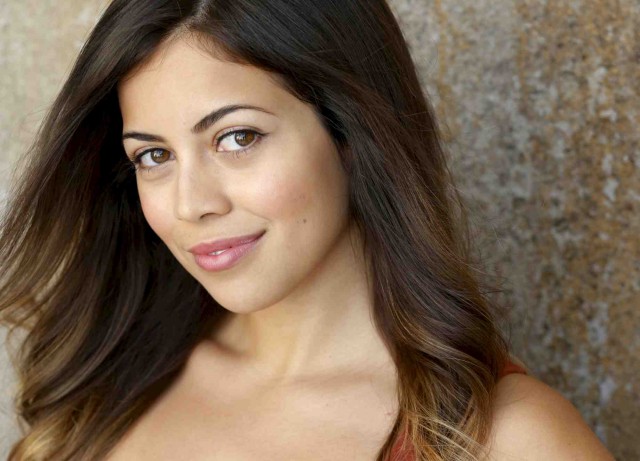 Angelique Rivera Fotoğrafı