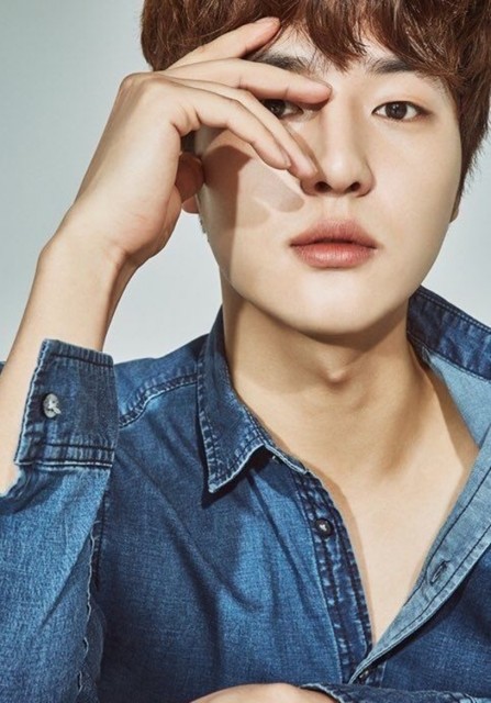 Yang Se-jong fotoğrafı