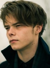 Charlie Heaton fotoğrafı