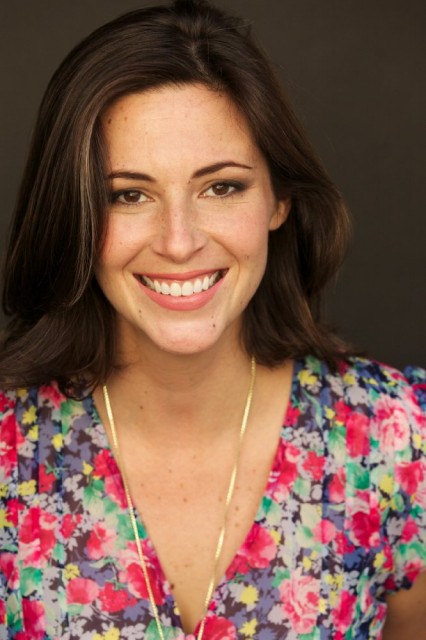 Alexis Victoria  Bloom Fotoğrafı