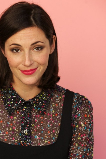 Alexis Victoria  Bloom Fotoğrafı