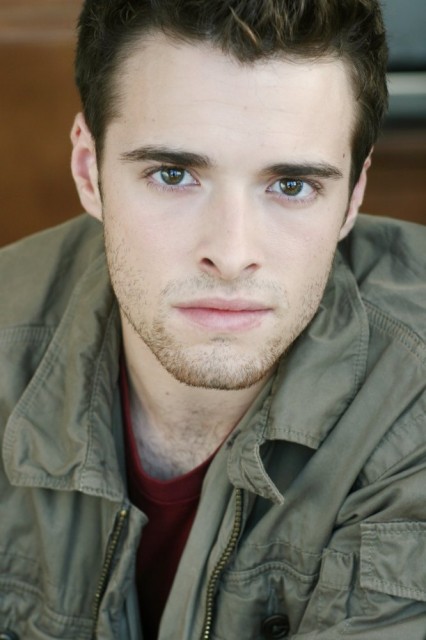 Corey  Cott Fotoğrafı
