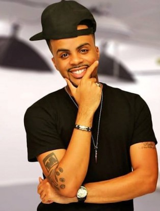 Devin J.  Ricks fotoğrafı