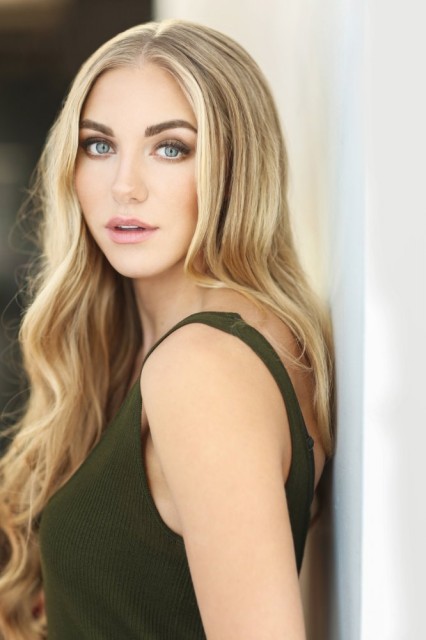 Jessica  Sipos Fotoğrafı
