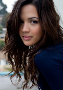 Georgie Flores Fotoğrafı