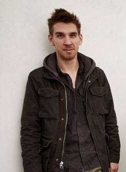 Conner  Marx fotoğrafı