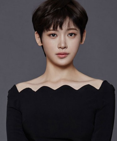 Hong Seo-young fotoğrafı