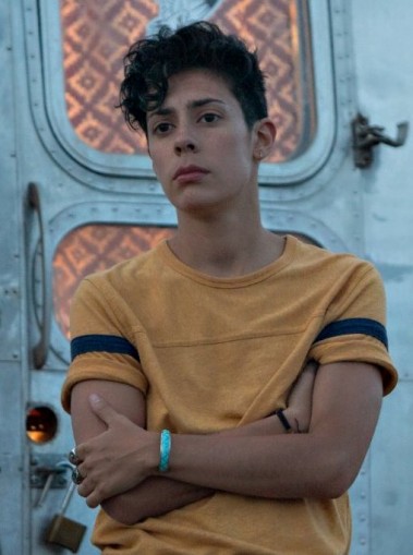 Roberta  Colindrez Fotoğrafı