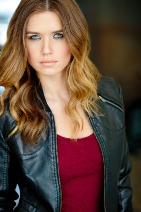 Anna Marie  Dobbins Fotoğrafı