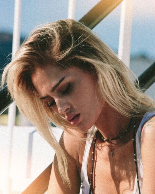 Amanda Rea fotoğrafı