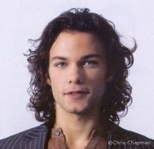 Kyle Schmid Fotoğrafı