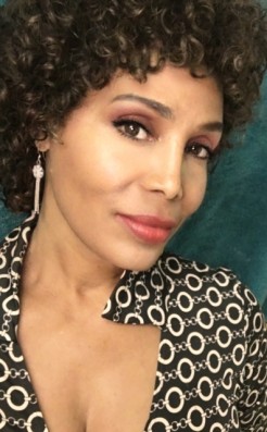 Gina  Jackson Fotoğrafı