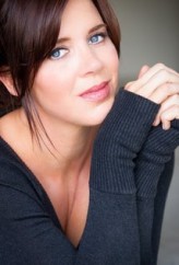 Mia   Tate fotoğrafı