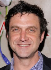 Raul Esparza fotoğrafı