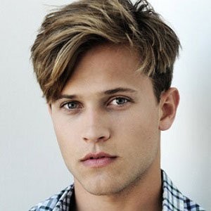 Wyatt Nash fotoğrafı