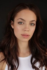 Claudia Sulewski fotoğrafı