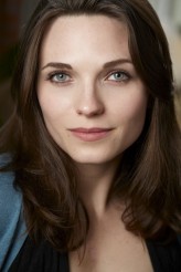 Julia Cavanaugh fotoğrafı