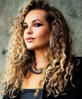 Briana Buckmaster fotoğrafı