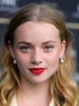 Luna Wedler fotoğrafı