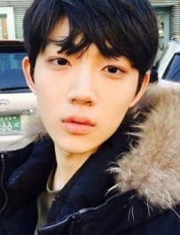 Ahn Hyeong-seop fotoğrafı