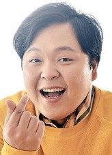 Yoo Joon-hong fotoğrafı