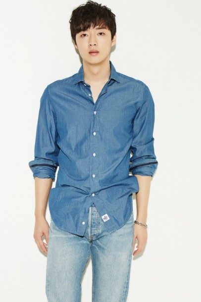 Kang Young-seok fotoğrafı