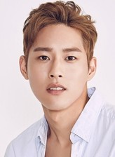 Yoon Jeong-hyuk fotoğrafı