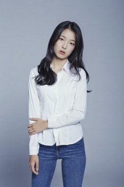 Lee Ji-Won (ii) fotoğrafı