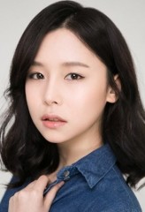 Jung Soo-ji fotoğrafı