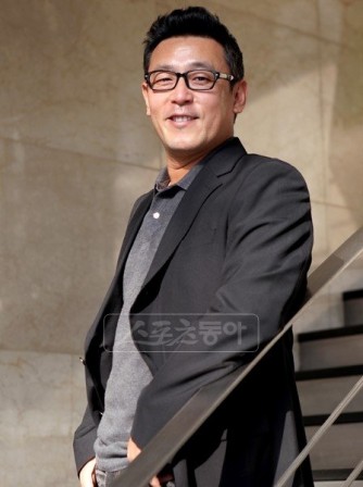 Lee Byung-Jin fotoğrafı