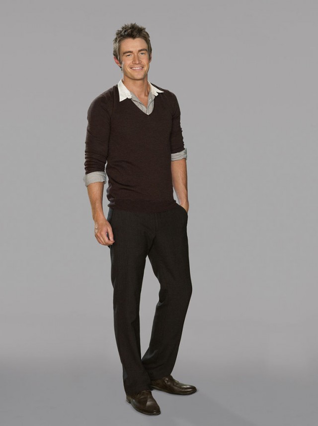 Robert Buckley Fotoğrafı