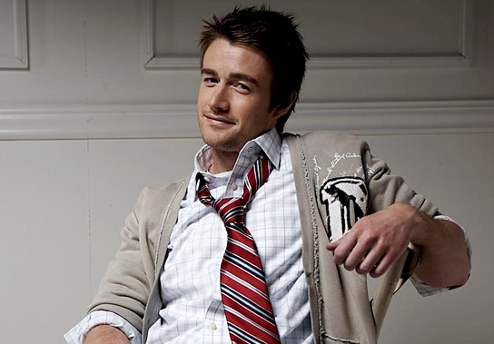 Robert Buckley Fotoğrafı